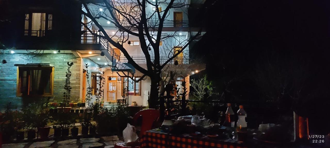 Tirthan Grand Riverside Banjār 外观 照片